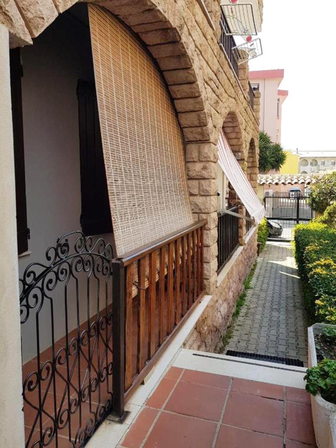 Domo Reina Apartment Alghero Exterior photo